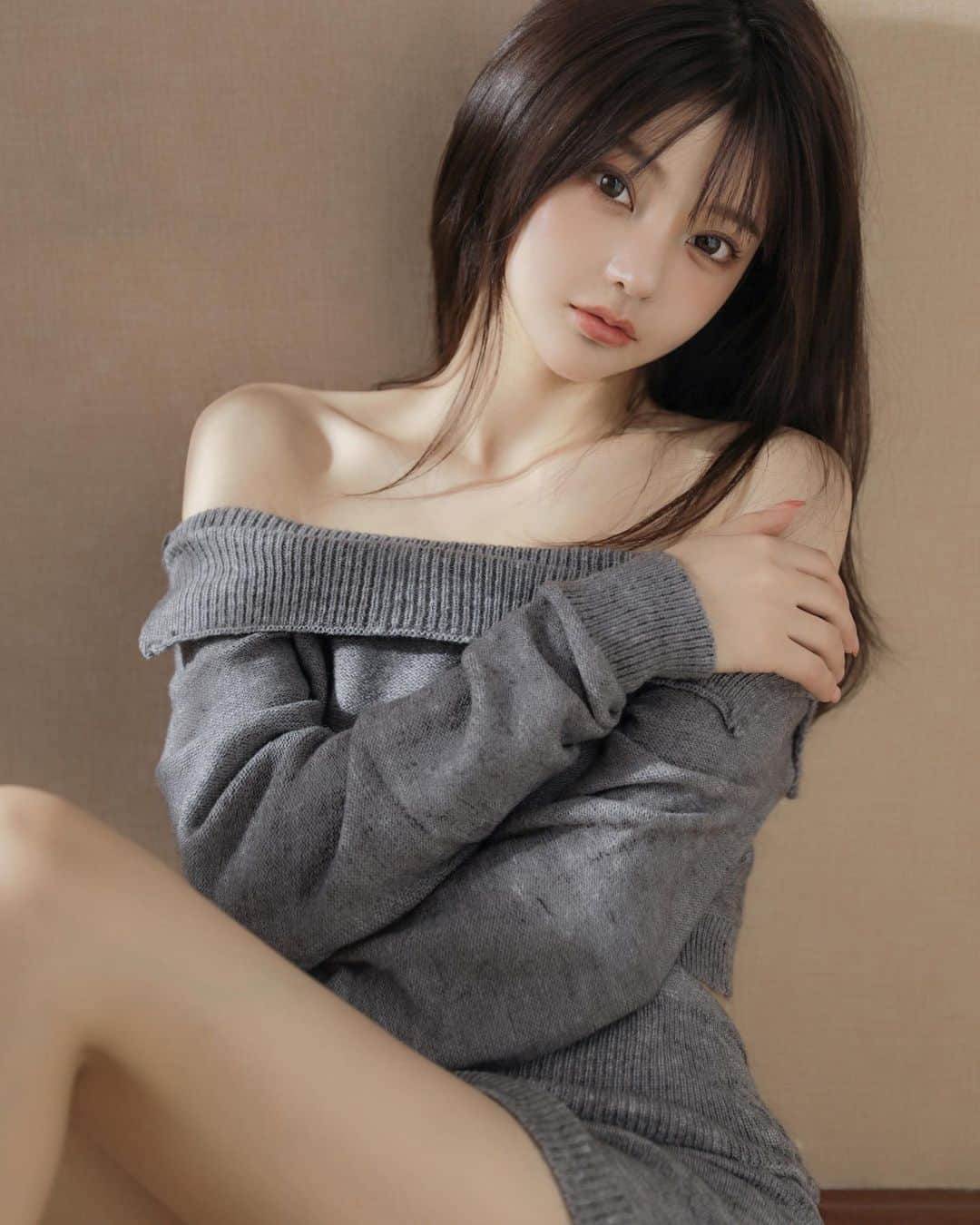Shikaのインスタグラム：「Model: 姿甜心  #china #chinesegirl #chinese #model #modeling #modelphotography #photography #photoshoot #girl #chinesegirl #chinese #sexy #girlstyle #style」
