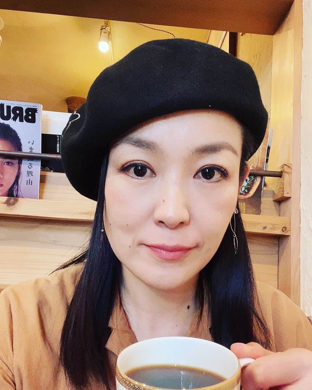 上久保慶子のインスタグラム：「ちょっと休憩♡ 今日はこれから収録です^ ^ スケジュール盛り沢山❣️ 頑張りまーす♡♬  #久々川越　 #収録 #in川越　 #美味しい珈琲 #楽しみ #上久保慶子」