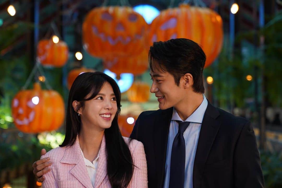 のインスタグラム：「봉재커플 보러 오늘도 MBC 7시 05분💕 #두번째남편」