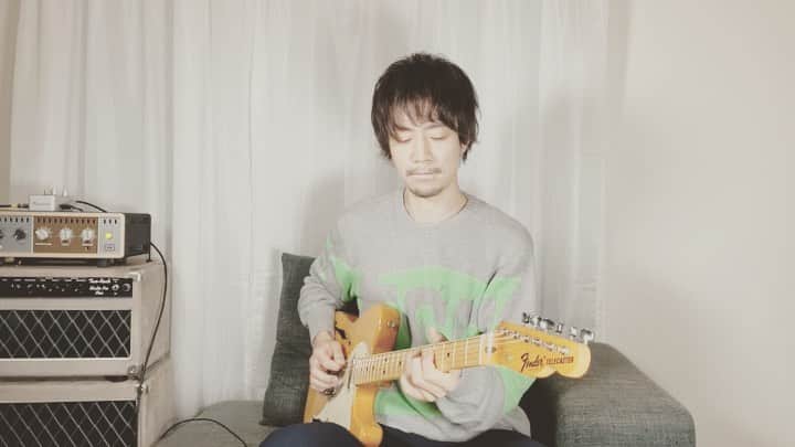 赤頭隆児のインスタグラム：「#SweaterWoNugasanaide #frederic #FRDC #フレデリック #guitar #guitarist #ギター #instaguitar #guitarstagram #guitaristsofinstagram #musiciansofinstagram #music #fender #fenderguitars #thinline #telecasterthinline #tworock #bogner #harlow #neve #uad #uaudio #ox」