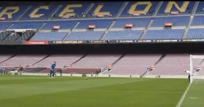 パウ・ガソルのインスタグラム：「Preparado para el Clásico! ⚽️ Preparat pel Clàssic! 💪🏼 Ready for El Clásico! 🙌🏼」