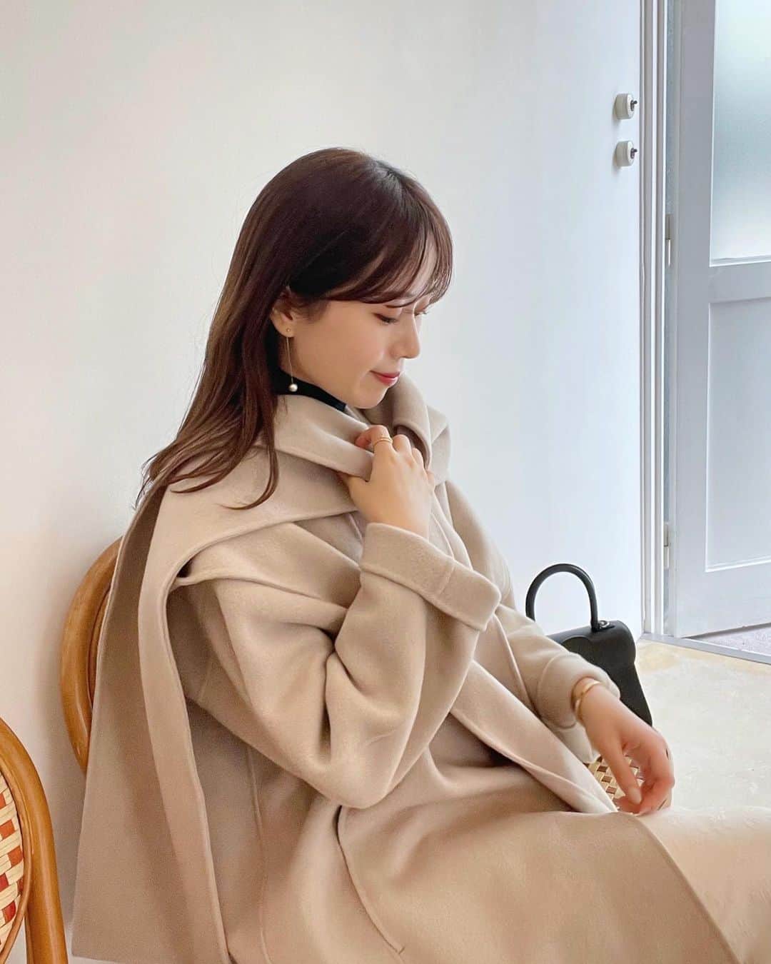 ハンナミのインスタグラム：「🍂🕰✨ 最終日も沢山のご注文ありがとうございます ♡  新作ロングコート,フェイクファーベストの 受注販売は 本日までとなります 🤎」