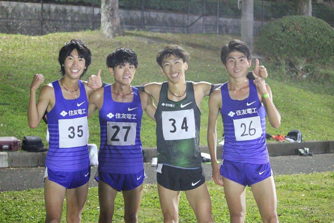 吉田圭太のインスタグラム：「. もっと上へ。 でも一歩一歩大切に。確実に。 . 入社してやっと揃った4人✌️」