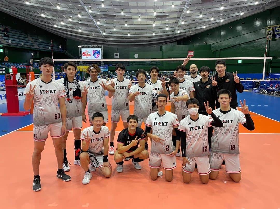 宮浦健人のインスタグラム：「2勝目、3勝目！！！  課題がたくさん見つかったので少しでも成長した姿を見せれるようにまた来週も頑張ります💪💪  #stingsfamily  #good_better_best」