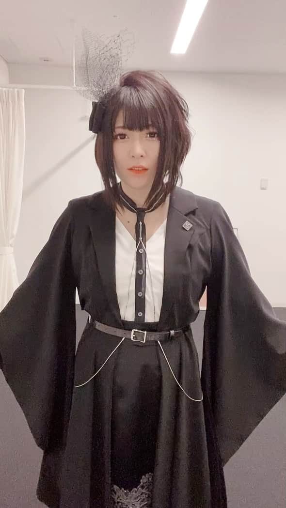 鈴華ゆう子のインスタグラム：「和楽器バンド全国ツアー、東京２回目TACHIKAWA STAGE GARDEN！ありがとうございました！ 今日は、アカペラでSakura Risingのサビを歌ってみたよ！  a cappella version. 「Sakura Rising with Amy Lee of EVANESCENCE」  #和楽器バンド  #鈴華ゆう子  #Wagakkibnd  #WGB_infinity  #Amy」