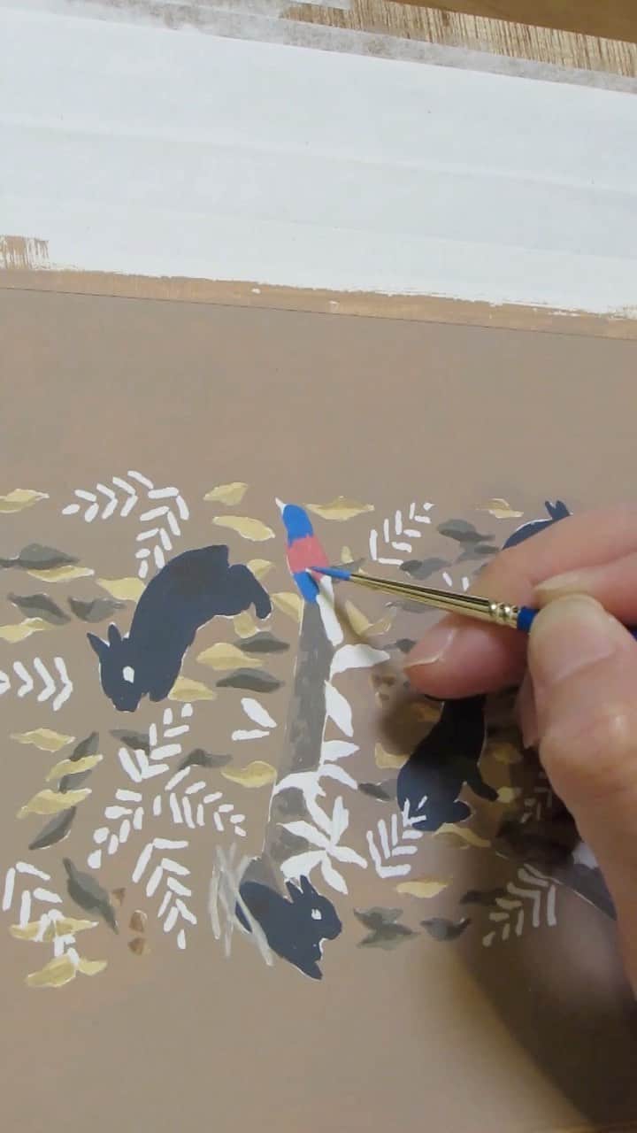 のインスタグラム：「After I painted this, I looked again at the book of Tanaka Isson's paintings that a friend from Amami gave me, and I really enjoyed it... I want to go to Amami someday and draw the Amami rabbits and plants again! これ描いてから奄美出身の友人にもらった田中一村の画集を改めて見たらすごく楽しかった…。アマミノクロウサギや植物たち、いつか奄美に行ってからまた描きたい！ #inktober2021」