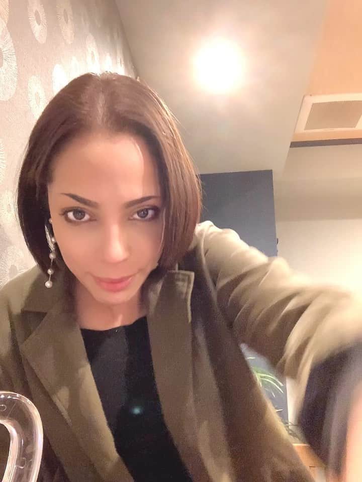 フィフィのインスタグラム：「#ハロウィン の動画を撮ろうどうして、加工アプリが反応しなかった人」