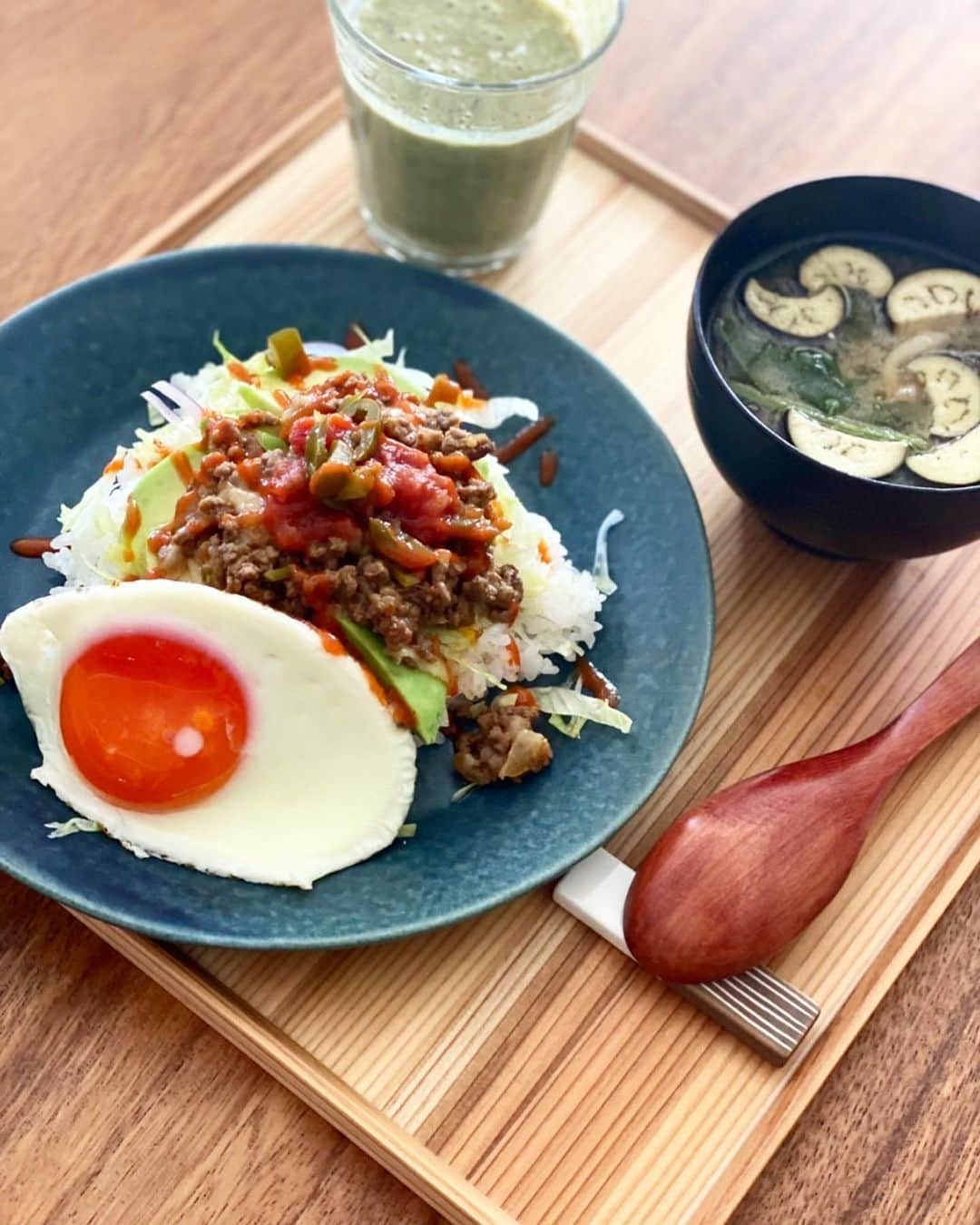大政絢のインスタグラム：「#今日の絢ご飯  最近のワンプレートご飯🍚 タコライス、カレー、ハンバーグとボリューミーなものばかりになってしまいましたが😂 大好物なものばかり🍚  #絢ご飯#タコライス#カレーライス#ハンバーグ」