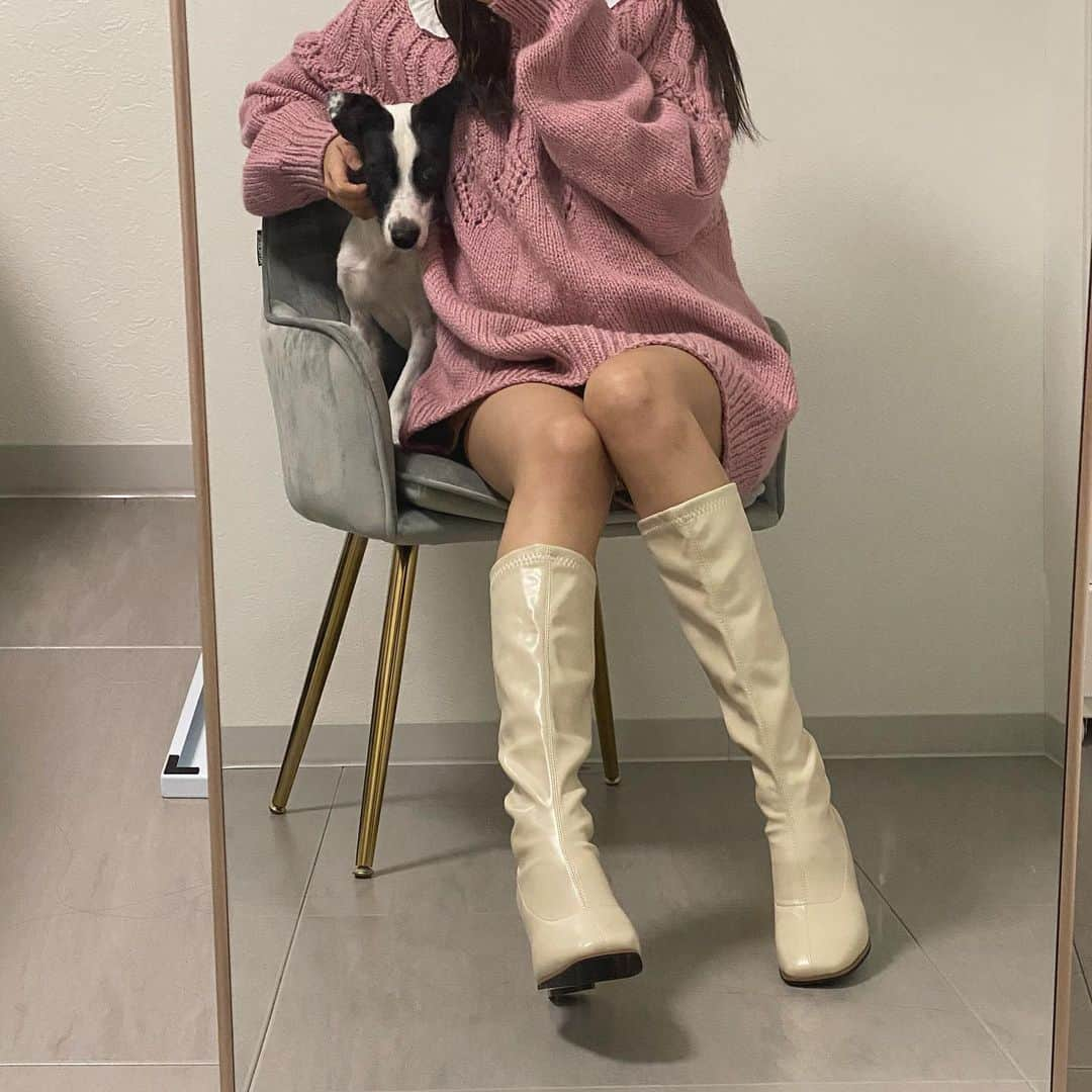 藤川らるむさんのインスタグラム写真 - (藤川らるむInstagram)「ホワイトブーツ🐶 可愛くって大活躍...♡ ⁡ ⁡ ⁡ ⁡ ⁡ ⁡ ⁡ ⁡ ⁡ #여자 #followｍe #follower #女孩 #섹시한 #fashion #ınstagood #photooftheday #art #cute #style #me #패션스타그램 #セルフィー #igersjp #selfie #팔로우환영　#underwear #lingerie #란제리 #속옷 #น่ารักจัง #ใสใส#สคใส #ยิ้ม #คําคม #สาวอวบแฃ่บ #สาวออฟฟิต#ถกและดีมือนจริง#เพิ่มฟอลไอจี」10月25日 21時12分 - ralumu_00