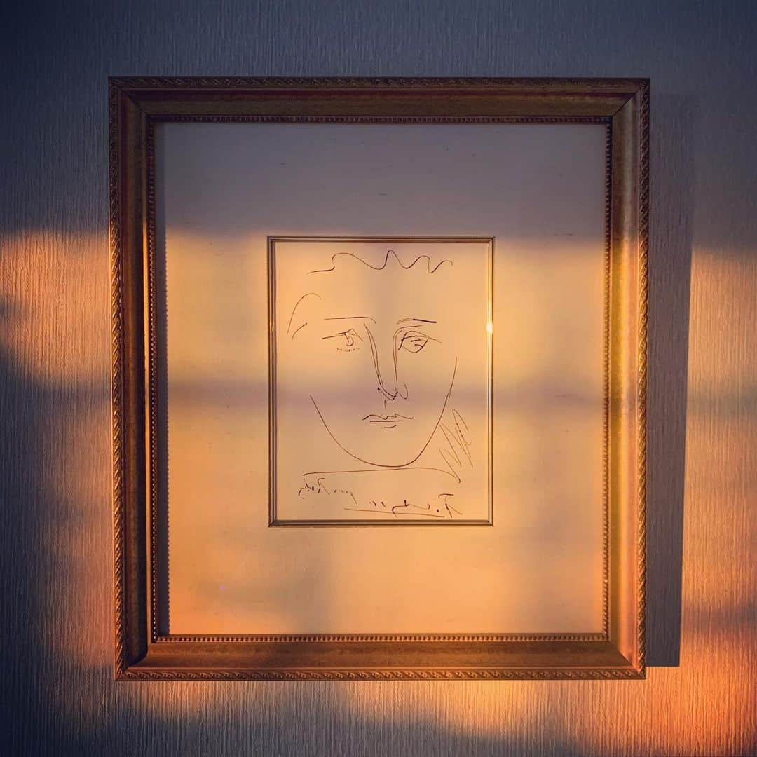 下山裕貴のインスタグラム：「The meaning of life is to find your gift.  The purpose of life is to give it away. - Pablo Picasso  #morningmood #picasso #art #home」