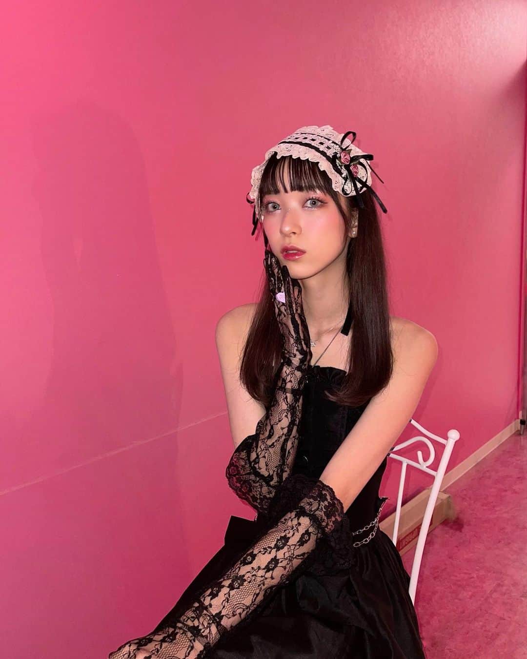 夏目璃乃のインスタグラム：「🎃🕸 ・ ・  #夏目璃乃 #rinonatsume #181cm #model #ノーマルカメラ  #ハロウィン  #ハロウィンコスプレ  #메이크업  #셀카」