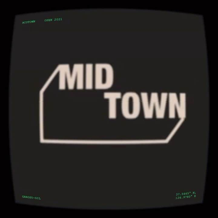 トキのインスタグラム：「MIDTOWN SEOUL x RPM Garosu Grand Opening  10월 30일 토요일. 미드타운이 정식 오픈합니다!   보다 다양해진 브런치와 디너, 드링크를 서울의 새로운 문화공간이 될 미드타운에서 즐겨보세요.  낮 시간, 테라스에서의 DJ 플레이를 시작으로 오후 6시부터는 압구정 로데오에 이어 가로수길 미드타운 B1에 오픈하는 RPM SEOUL의 오픈 행사도 함께 할 예정이니 많은 관심바랍니다.  Grand Opening MIDTOWN SEOUL Brunch / Dinner / Coffee / Drinks / Music Restaurant & Bar in Garosu-gil  @MIDTOWNSEOUL Go, Eat, Enjoy @RPMseoul_Garosu Respect Personal Mood  [10/30 Sat] MIDTOWN 11:00 - 22:00 RPM GAROSU 18:00 – 22:00  서울시 강남구 도산대로 11길 40  #MIDTOWNSEOUL #MDTWS #RPMGAROSU #RPMGRS  #미드타운 #미드타운서울 #알피엠서울  흥하세요 미드타운 화띵😎♥️」