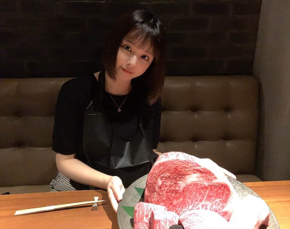 のインスタグラム：「. お寿司よりお肉派です🍖  @ushigoro_yakiniku   #ushigoroomotesando」
