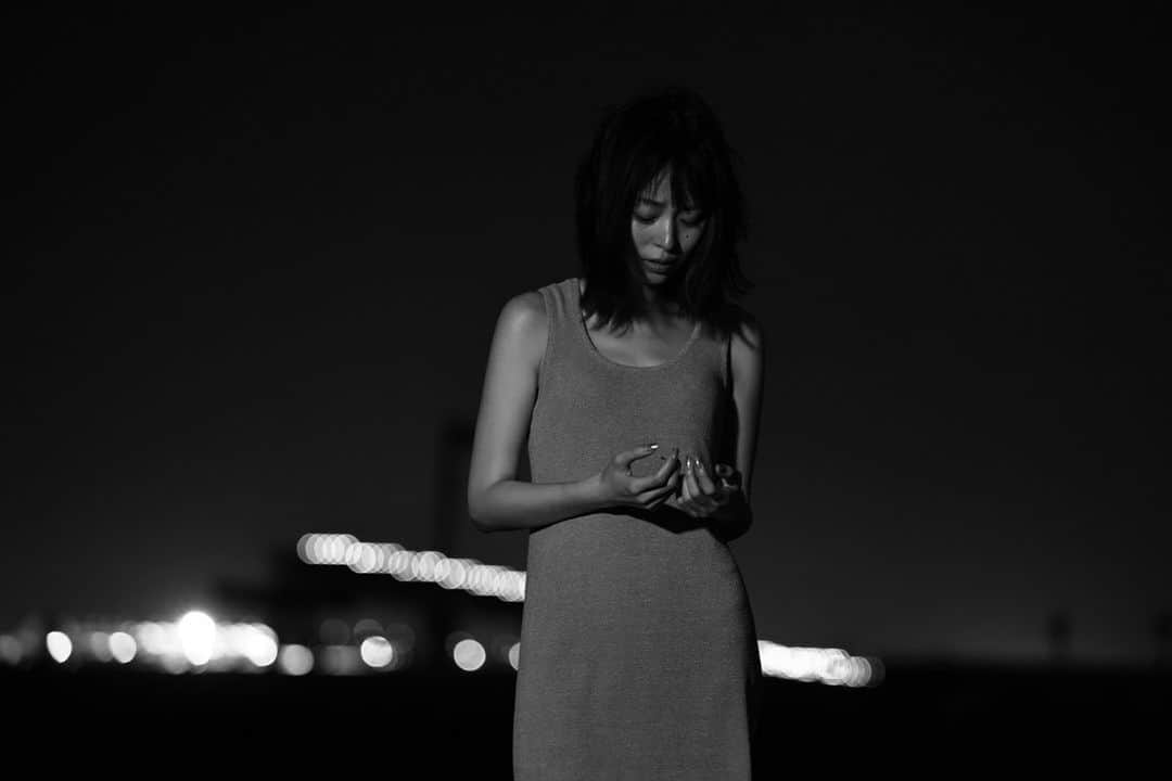 平野綾さんのインスタグラム写真 - (平野綾Instagram)「感情の赴くまま、 頭の中を形にしてもらいました。 ⁡ photo by  @ogata_photo ⁡ 僅かなノイズも全部キャッチしてくれる。 一瞬も逃さない。 ⁡ ⁡ #ayahirano #平野綾 ⁡ ⁡」10月25日 22時29分 - a_ya.hirano