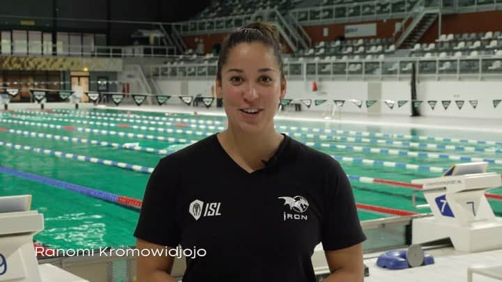 ラノミ・クロモウィジョジョのインスタグラム：「💥💥 Ben jij een zwemfanaat tussen de 8 en 16 jaar oud? 💥💥  Lijkt het jou gaaf om mee te doen aan de International Swimming League in het Pieter van den Hoogenband Zwemstadion in Eindhoven en gecoacht te worden door de beste zwemmers ter wereld? Dan is dit jouw kans!   Meld je nu aan en zwem samen met een team in het officiële wedstrijdbad onder leiding van misschien wel Arno Kamminga, Femke Heemskerk of mij!!   Alle deelnemers ontvangen een gratis ticket voor de wedstrijden van de ISL die avond 🤩    Kijk voor meer info: www.isleindhoven.nl  💥💥」