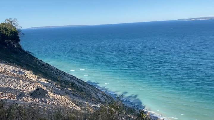 ジャック・ファライーのインスタグラム：「My favorite coast #lakemichigan」