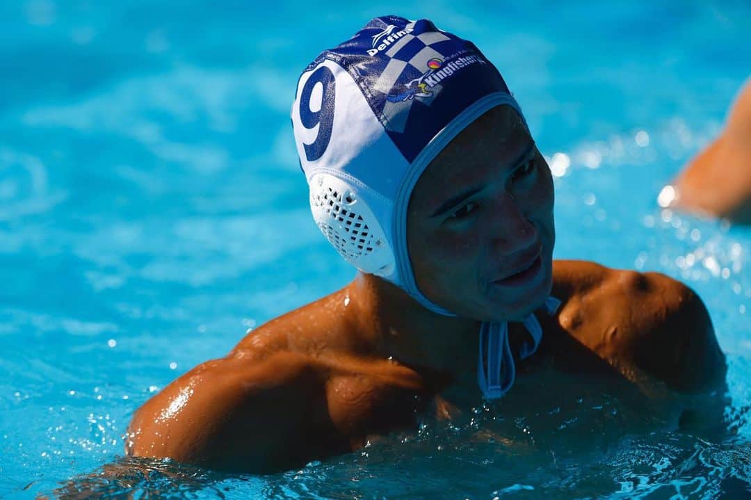 荒井陸のインスタグラム：「focus👀🔍  #日本選手権まであと3日 #waterpolo #training #workout」