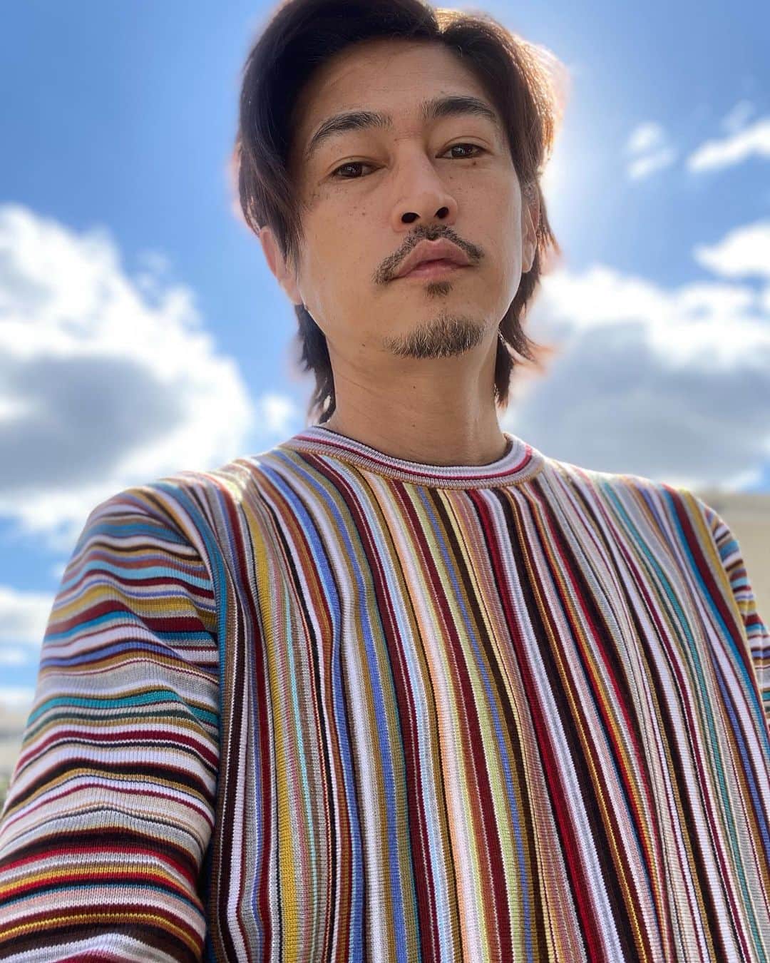 窪塚洋介のインスタグラム：「昔からある @paulsmithjapan のストライプでも、懐かしいとは思わないね。 2021年ver.だとこんな感じかな？ それでこその @paulsmithdesign 。  #PaulSmith #Stripe #PaulSmithStripe」