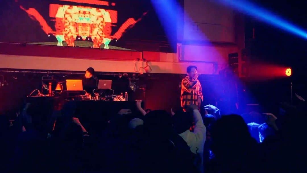 KEN THE 390のインスタグラム：「#3PREMIER  最高だったライブの、 配信アーカイブはこちらから📺  https://dreamboy.zaiko.io/e/3PREMIER1022 ※10/29(金)23:59迄アーカイブ配信」