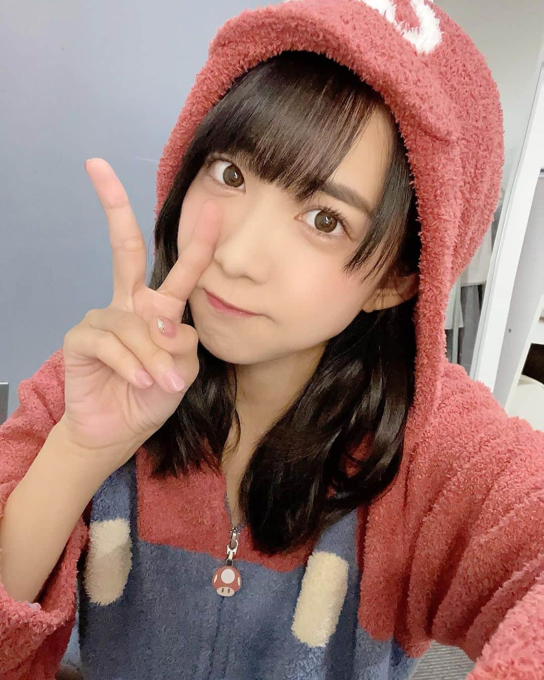 天羽希純のインスタグラム：「残機×∞🎮💓  #部屋着 #ジェラートピケ #ジェラピケ #ジェラピケマリオ #アイドル #グラドル #撮影会」