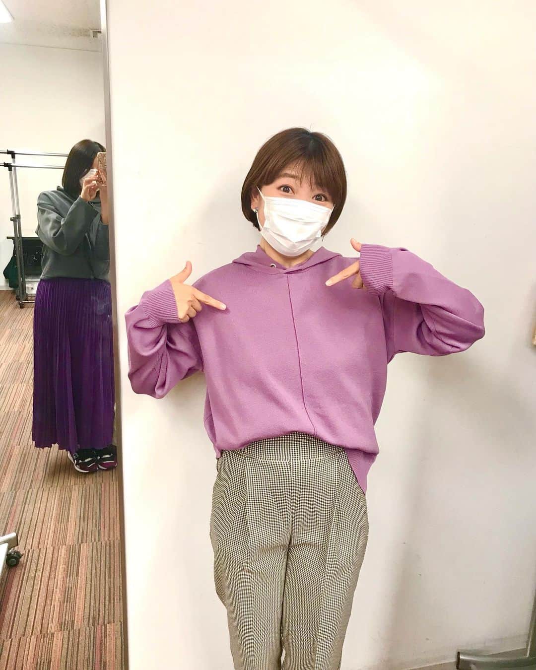 川崎優さんのインスタグラム写真 - (川崎優Instagram)「. . 遠くからでも分かるパキッとした紫のスカートを履きこなしてる人がいた。 #ディレクターさんのスカートも #衣装も #紫DAY #紫コーデ  #🍇 #👾」10月27日 1時15分 - yuu__noir