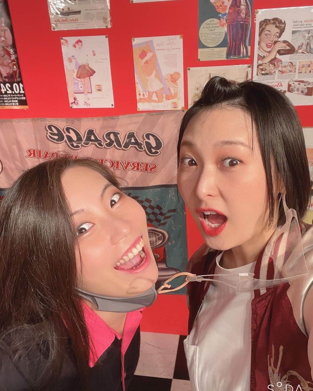 中川朋美さんのインスタグラム写真 - (中川朋美Instagram)「*⋆✈︎*⋆✈︎*⋆✈︎*⋆✈︎*⋆✈︎*⋆✈︎*⋆✈︎*⋆✈︎*⋆✈︎*⋆✈︎ ⁡ ⁡ A班 ⁡ 早紀役 れいなちゃんが新規合流と 前回逆班だった 大地役 もりげん 参加 ⁡ 2人とも本当に大変だったと思うのに いつもニコニコしてて ⁡ 本当にいいチームになったなって思います✨ ⁡ ⁡ ⁡ なんと言ってもね、ガールズがわちゃわちゃしてて可愛いの😆 ⁡ 舞台上だけでなく楽屋でも稽古場でも 誰か一人でも暗くなりそうだったら 他のふたりが少しバカ騒ぎして明るくしてた！ ⁡ ⁡ そういうの見るだけで ガールズに愛情わく💕💕 ⁡ ⁡ A班は本当に思いやりに溢れたキャストでした！ ⁡ ⁡ ⁡ A班だけでキャンプとか言ったら そうとううるさいんだろうなー。 でも、最高に楽しそうだなー🤣 ⁡ ⁡ #GJR #GOJET *⋆✈︎*⋆✈︎*⋆✈︎*⋆✈︎*⋆✈︎*⋆✈︎*⋆✈︎*⋆✈︎*⋆✈︎*⋆✈︎」10月26日 18時05分 - 0603tomomi