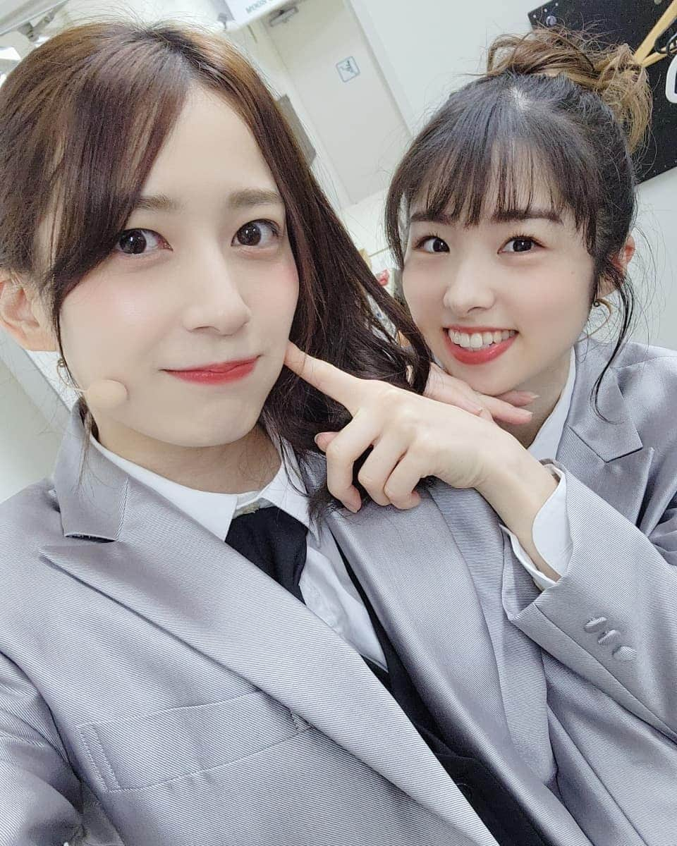 佐々木優佳里さんのインスタグラム写真 - (佐々木優佳里Instagram)「❤️  ミュージカル『THE SHOW TIME』 全6公演本当にありがとうございました！  今回経営者役ということで… 沢山壁にぶつかったなぁ。  でもそんな時間が楽しかったですし  初ミュージカルということで、 また一つ自分の成長に繋がりました。 最後まで彩芽を演じることができて本当に幸せでした！  ドラマも舞台も映画も。  いろんな形でみなさんにこの作品を届けることができて嬉しいです。  これからもお楽しみにっ！！！  辻彩芽役　佐々木優佳里  #舞台 #ミュージカル #タキシード」10月26日 19時29分 - yuka_mocha_roll