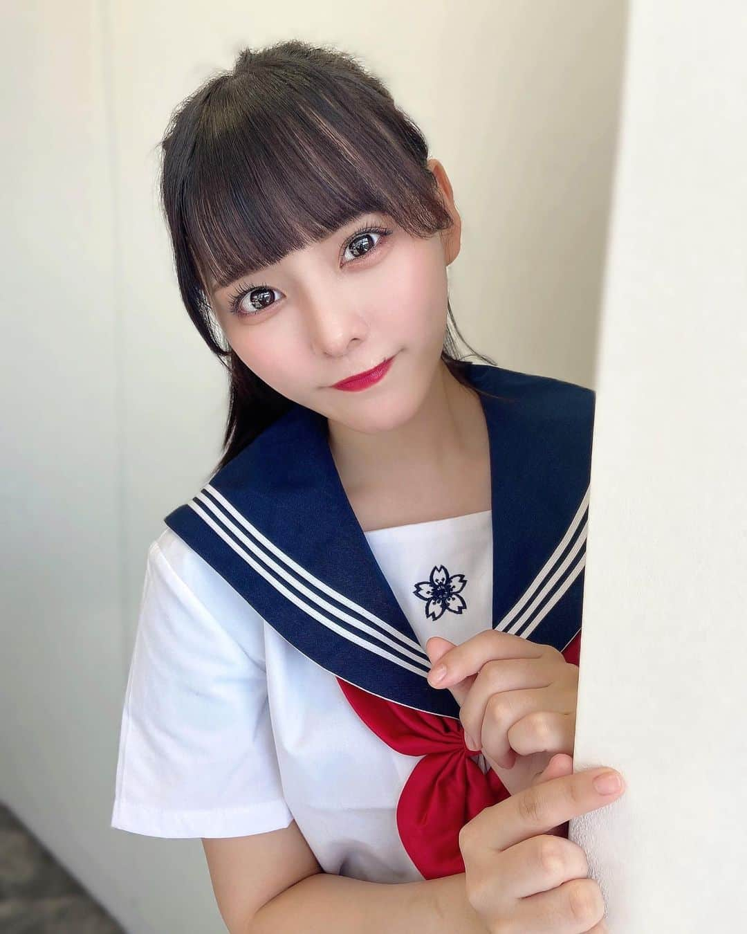 齊藤なぎささんのインスタグラム写真 - (齊藤なぎさInstagram)「💍💼 ⁡ ⁡ ⁡ ⁡ ラストJK ということでセーラー服を着てみたよ〜✨ ⁡ ⁡ もう高校生もおわりだなあって思うと寂しい🥲 ⁡ ロングなぎとボブなぎとポニテなぎ、どれが推しですか……？☺️ ⁡ ⁡ ⁡ #セーラー服 #制服 #LJK #JK #イコラブ #齊藤なぎさ #なーたん #届いてなーたん」10月26日 20時06分 - saitou_nagisa