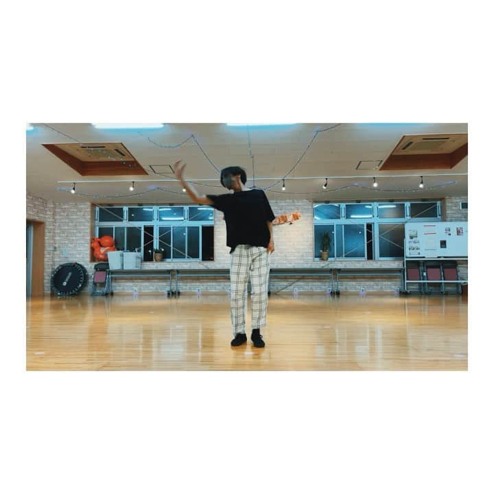 木下流声のインスタグラム：「. 🎧as long as you care / @oneruel  . . 📺🕺🏻 . . #dance #choreography #ruel」