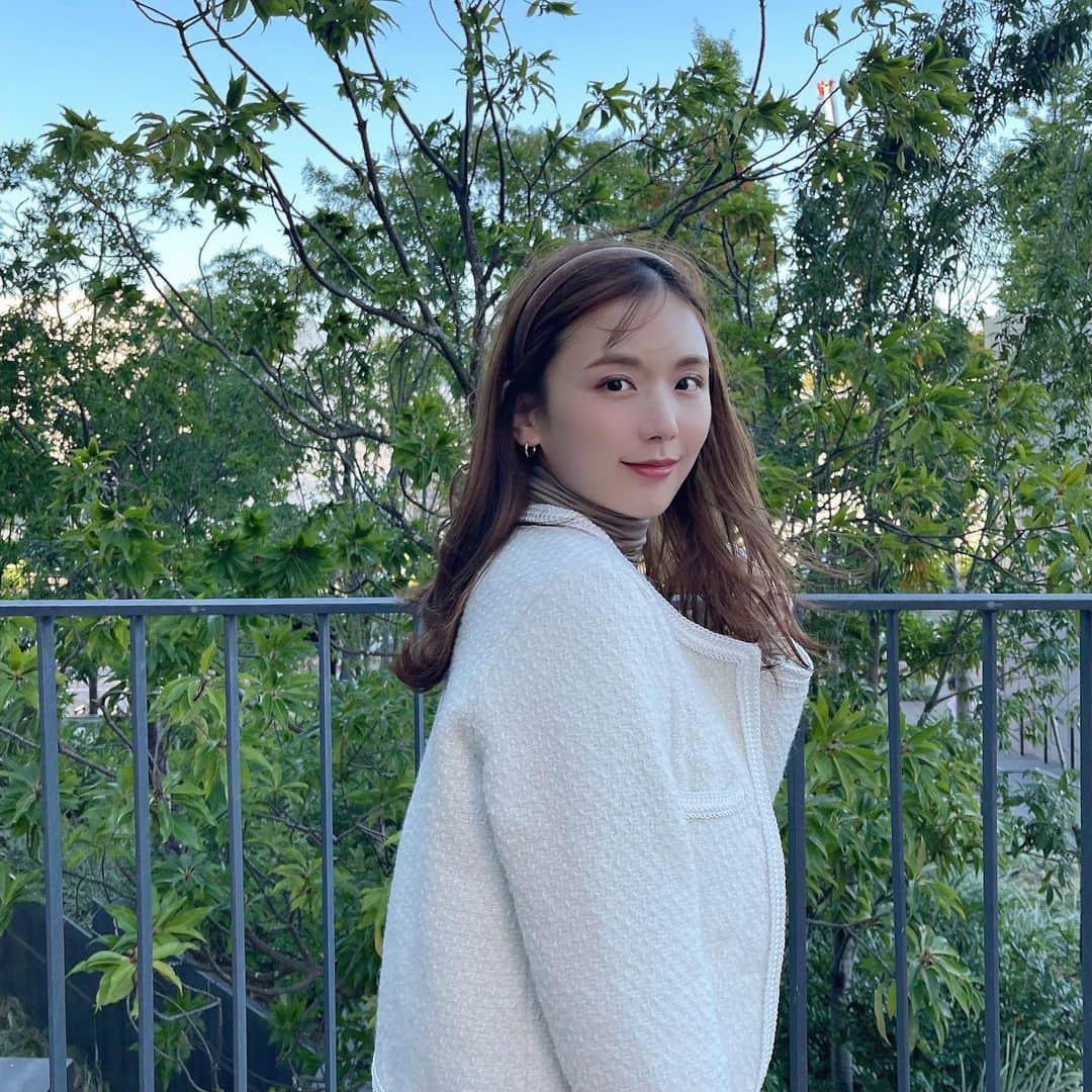 ひよんのインスタグラム：「☀️💛  おはよー💓 昨日、インスタ全然更新できてなかったから 朝から投稿🤭🌅  今日も1日がんばろうね😆 ひよんはドキドキの撮影があるから 早く目覚めた🤣笑  #ひよん」