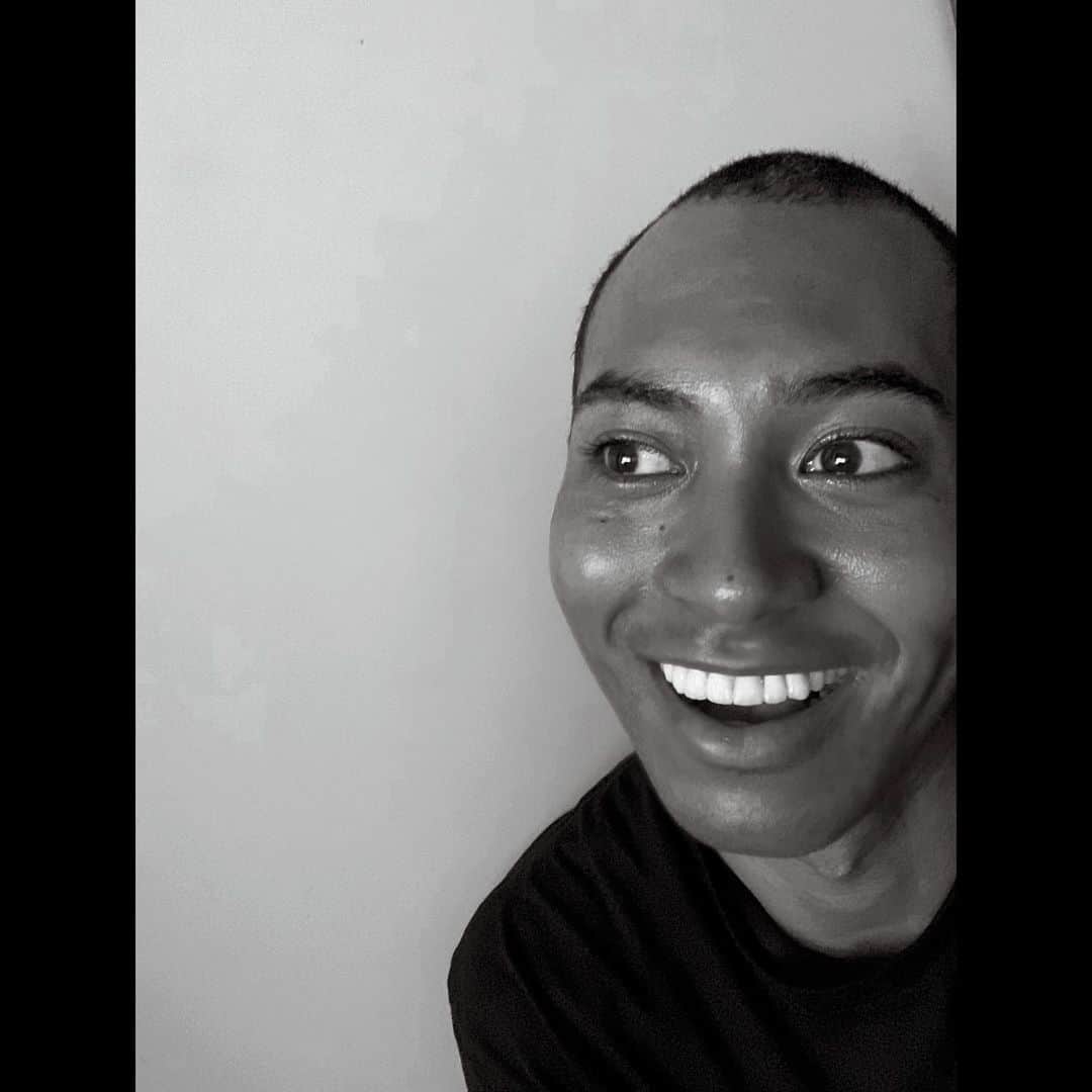 のインスタグラム：「. 私事ですが、、、 無事にまた一つ歳を重ねました🙇🏽‍♂️ こんなおれを応援してると言ってくれる皆さんには、感謝感謝でしかないです！ いつも、本当にありがとうございます！ これからもよろしくお願いしまんとがわ🙇🏽‍♂️  #bday #1027」