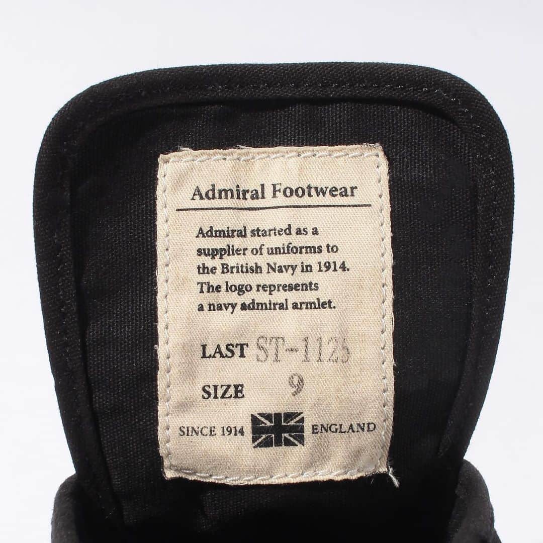 アドミラルさんのインスタグラム写真 - (アドミラルInstagram)「Admiral Footwear 2021 AW [BEATTY / Black] 13,200JPY (tax in)  イギリス軍のビンテージトレーニングシューズから着想を得たバルカナイズスニーカー。  アッパーに厚手の帆布を用い、アウトソールはマッケイ製法を採用。履くほどに素材の経年変化を愉しめるデザイン。  #footwear #admiral #admiralfootwear #sneakers #2021aw #スニーカー #アドミラル #アドミラルフットウェア」10月27日 14時00分 - admiral_japan