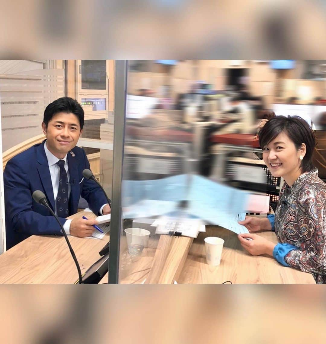 フジテレビ「プライムニュース イブニング」さんのインスタグラム写真 - (フジテレビ「プライムニュース イブニング」Instagram)「#イット ！放送中です   ●関東にも襲来？沖縄“ #軽石 ”で緊急対策 ●「母親殺害しようと…」放火未遂で逮捕 ●#シャトレーゼ がお菓子“ #専用卵 ”  ●地元で愛される関東発祥の #ご当地チェーン　埼玉ギョーザ&神奈川の麺&群馬イタリアン   ぜひご覧ください #加藤綾子 @ayako_kato.official #榎並大二郎 @enami_daijiro   #木村拓也 @takuya.kimura0801   #石本沙織   #住田裕子   #ガチャピン @gachapin_official #三井良浩   #佐久間みなみ @sakuma_minami #フジテレビ #アナウンサー 公式HP：https://www.fujitv.co.jp/livenews_it/ FNNプライムオンライン：https://www.fnn.jp/」10月27日 16時22分 - livenews_it