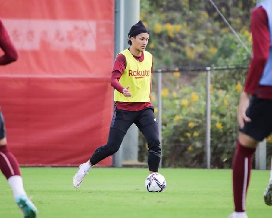 大崎玲央さんのインスタグラム写真 - (大崎玲央Instagram)「New week💪🏽💪🏽💪🏽 #visselkobe #ヴィッセル神戸」10月27日 16時48分 - leo.osaki