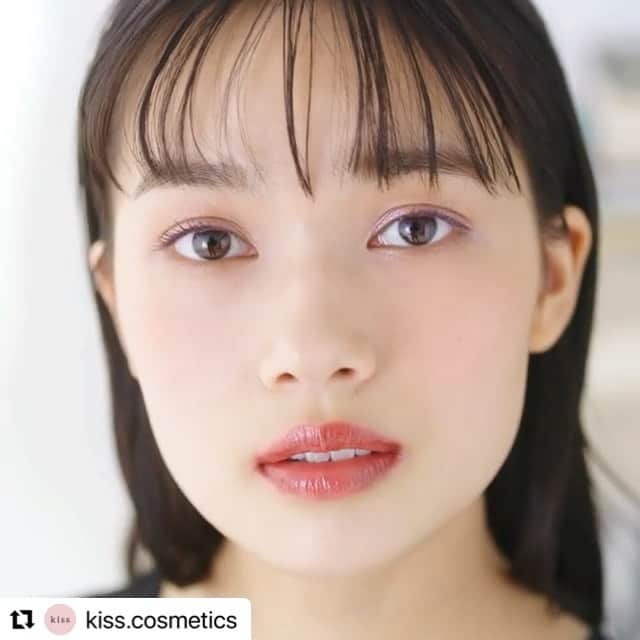 新井舞良のインスタグラム：「@kiss.cosmetics ムービー公開されてます。是非チェックお願いしますっ😻」