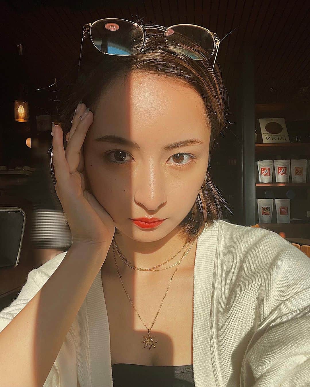 Julia Castroさんのインスタグラム写真 - (Julia CastroInstagram)「🌬🌞☕️🍂  次はどこのカフェ巡りしようかな〜🫖 . #cafe #tokyo #tokyocafe #fuglentokyo  #sunset #selfie  #夕陽 #カフェ #カフェ巡り #東京カフェ #秋服 #秋色」10月27日 21時24分 - julia.c.0209