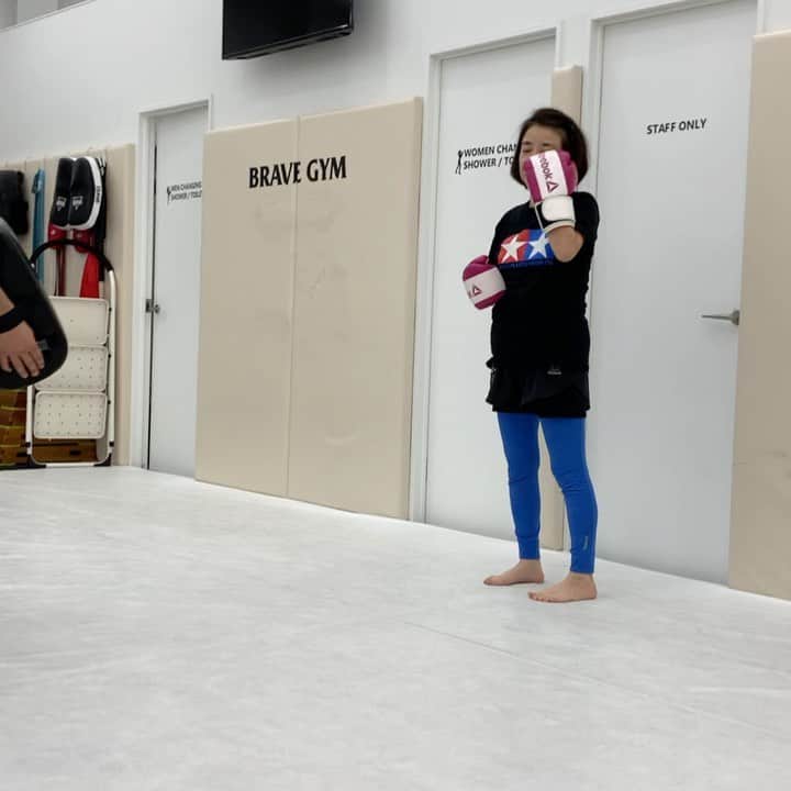 岸本加世子のインスタグラム：「楽しかった。 #bravegym#高橋謙斗」