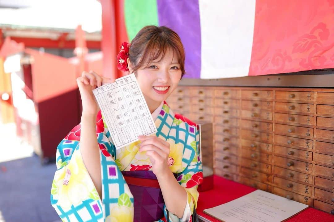 瀬戸初夏さんのインスタグラム写真 - (瀬戸初夏Instagram)「おみくじひいたよ〜」10月27日 22時59分 - seto_uika