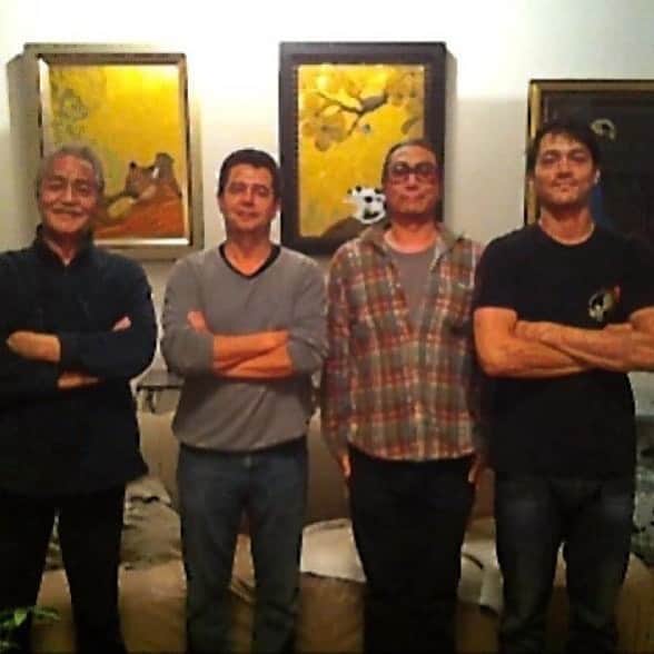 工藤村正のインスタグラム：「October 25, 2010  A photo from the gallery tonight with a visit from famous Guitarist Marc Antoine visiting from Madrid. Kudo and Marc are long time friends. From left to right Muramasa Kudo, Marc Antoine, Tsugu Wada (Photographer), Alex Kudo ( Actor)」
