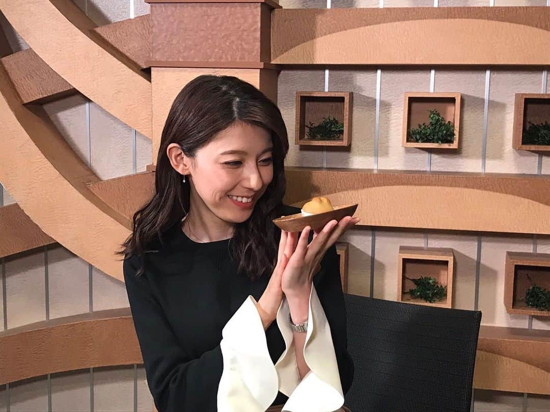 TBS「Nスタ」さんのインスタグラム写真 - (TBS「Nスタ」Instagram)「【東京初進出の最新スイーツ🐻✨】  きょうのNスタNC5では、 東京初進出の最新スイーツをご紹介🍰✨  上村アナが持っているのは、 新食感スイーツの兵庫発《たまごパン》 進化系マリトッツの愛知発《ケロトッツォ》です🥰  気になるそのお味は...！  本日17時30頃〜放送予定です！ 是非ご覧ください🌈 本日も「Nスタ」よろしくお願い致します🦊💜  公式Twitterも更新中です✔️ #Nスタ #TBS  #井上貴博 #ホラン千秋 #上村彩子 #東京進出  #最新スイーツ #新食感 #マリトッツォ #ケロトッツォ」10月28日 15時03分 - nst_tbs