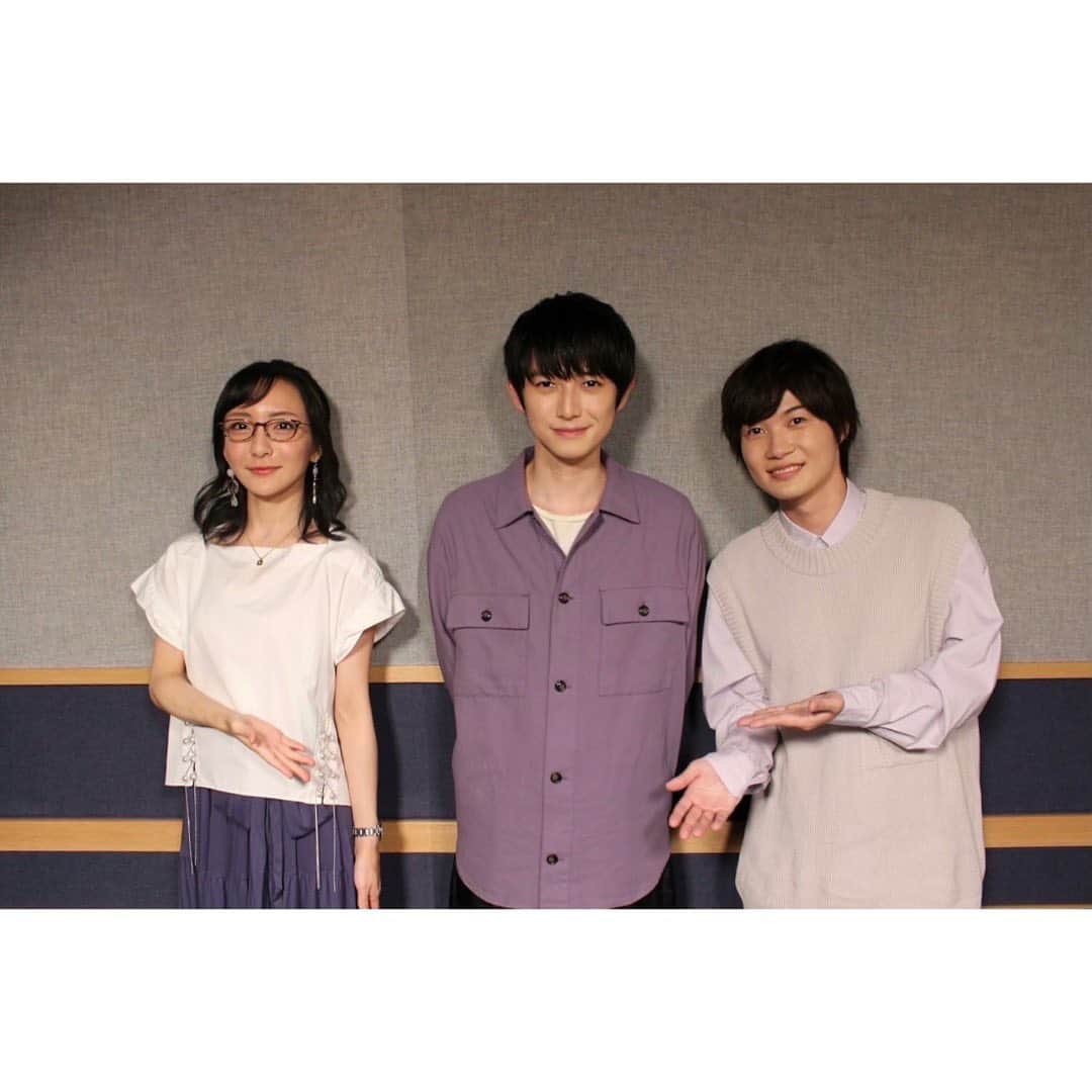 松澤千晶のインスタグラム：「TOKYO FM他、全国38局ネット『神木隆之介のRADIO MOG STATION』  3回目のゲストは公私ともに神木さんとご親交の深い俳優の本郷奏多さん。  それはもう大変に仲良しで、お二人が遊んでるところに、私はたまたま居合わせた人みたいになってました。笑  本日25:00〜あいくるしい一時間をお楽しみください。  #FF14 #FINALFANTASY14 #FF14神木ラジオ #本郷奏多」