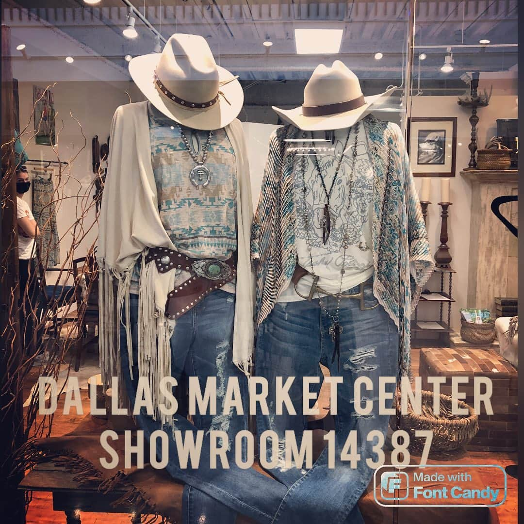 ターシャポリッツィのインスタグラム：「If you’re at Dallas Market, be sure to stop by our showroom to check out our new Summer line. Hope to see you! Showroom 14387.」