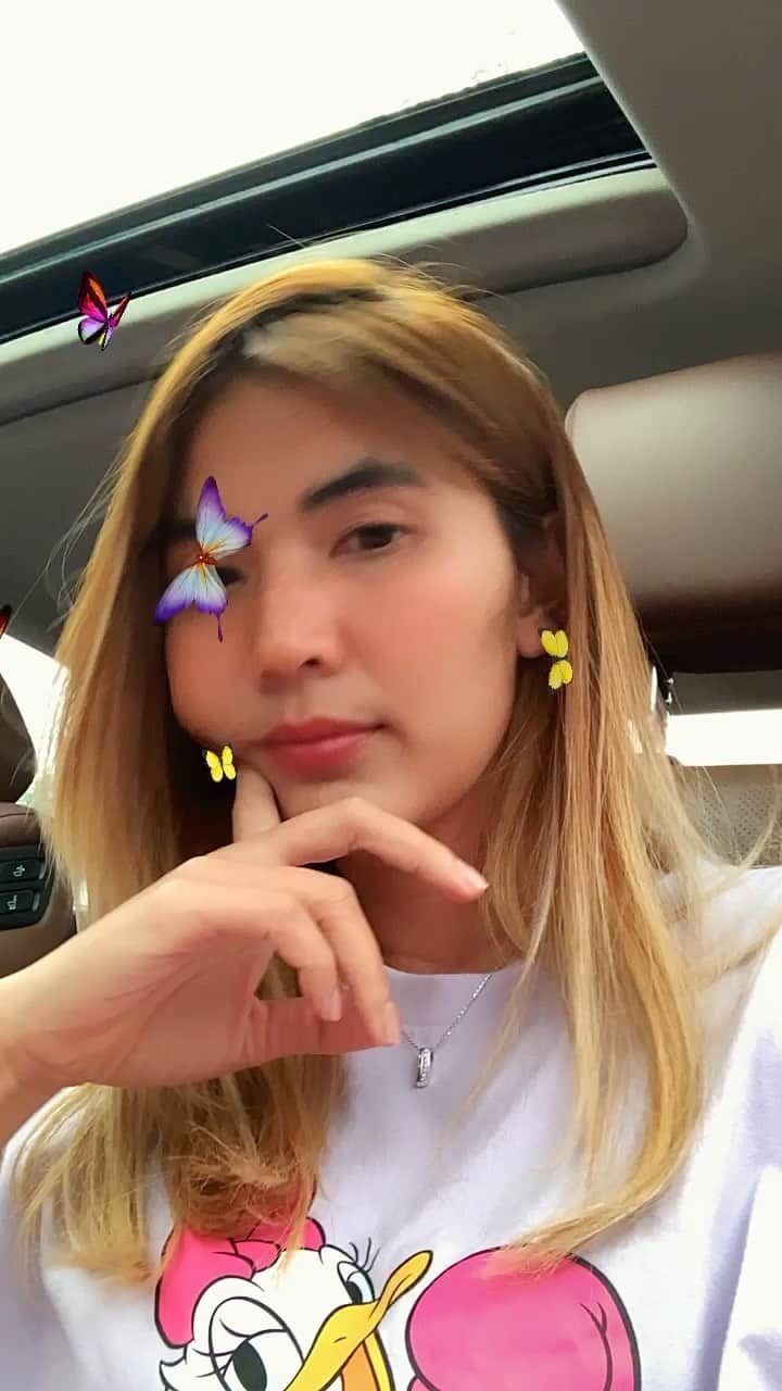 ピヤヌット・パンノイのインスタグラム：「🦋.」