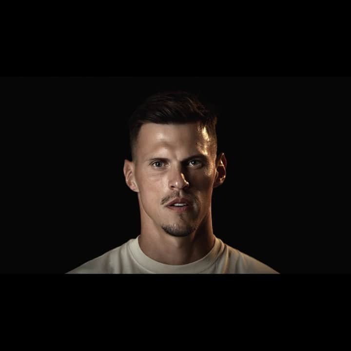 マルティン・シュクルテルのインスタグラム：「@magna_slovakia  www.magna.org」
