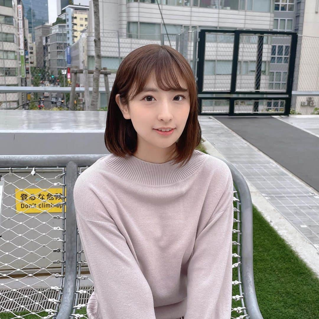 井口眞緒さんのインスタグラム写真 - (井口眞緒Instagram)「最近の肌のメイクは塗りすぎると浮いてしまうので 下地とコンシーラーだけにしてます。 おすすめのメイク動画とかありますか？ 真似したい…  #渋谷 #宮下公園 #秋コーデ #ボブ#井口眞緒 #アンチエイジング #フォローミー #ダイエット」10月28日 19時58分 - iguchi.mao