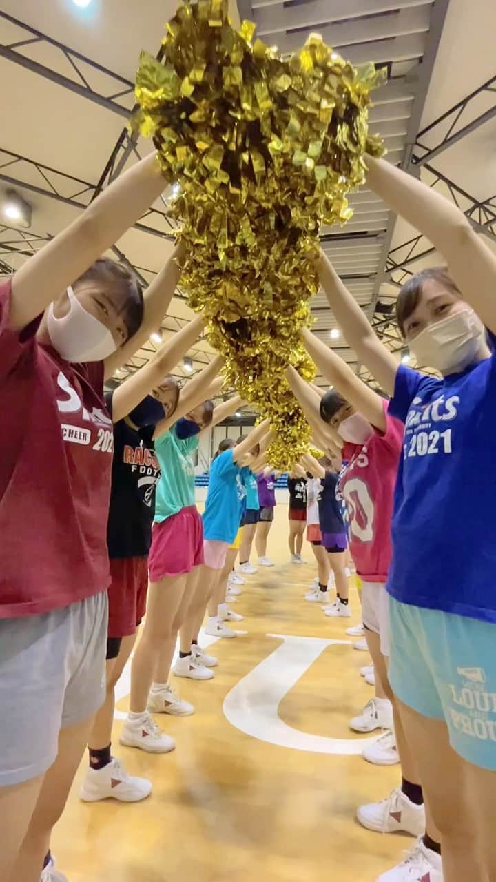 中央大学応援団チアリーディング部SPIRITSのインスタグラム：「【白門祭カウントダウン】  白門祭ステージまであと“1️⃣日”となりました❣️ 本日の動画はSPIRITS全員からのものになります🎥💖  いよいよ本番が明日です☀️ ぜひみなさんお越しください🌈  👯‍♀️SPIRITS白門祭演技💕 ▶️❤️‍🔥10/29(金)16:00~16:30 2ステ 10/31(日) 14:00~14:30 2ステ  🎺応援団白門祭演技🎌 ▶️❤️‍🔥10/29(金) 15:30~16:00 2ステ 10/30(土) 17:00~17:30 2ステ  #中央大学#応援団 #中央大学応援団 #チアリーディング#SPIRITS#白門祭#カウントダウン#カウントダウン企画#cheer#cheerleading#cheerleadingteam#chuo#chuouniv#チア部#チア」
