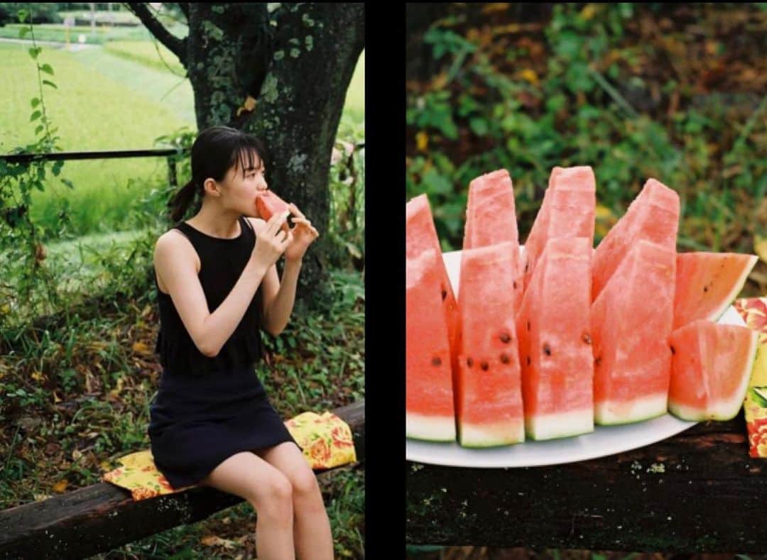 志田彩良のインスタグラム：「・ 撮影でお借りしていたアトリエの方が 差し入れして下さった西瓜‼︎ 西瓜も優しさもいっぱい🍉🍉🍉 とても美味しかったです‼︎」
