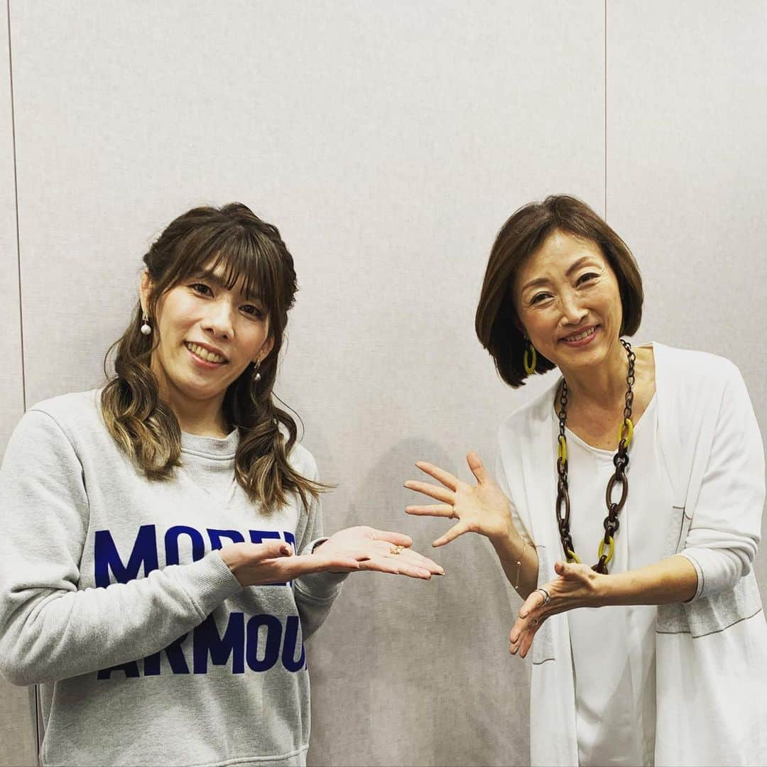 田中ウルヴェ京さんのインスタグラム写真 - (田中ウルヴェ京Instagram)「水曜はとってもチャーミングな吉田沙保里さんとのトークショーでした。 #吉田沙保里さん」10月28日 22時11分 - miyako.tanaka.oulevey