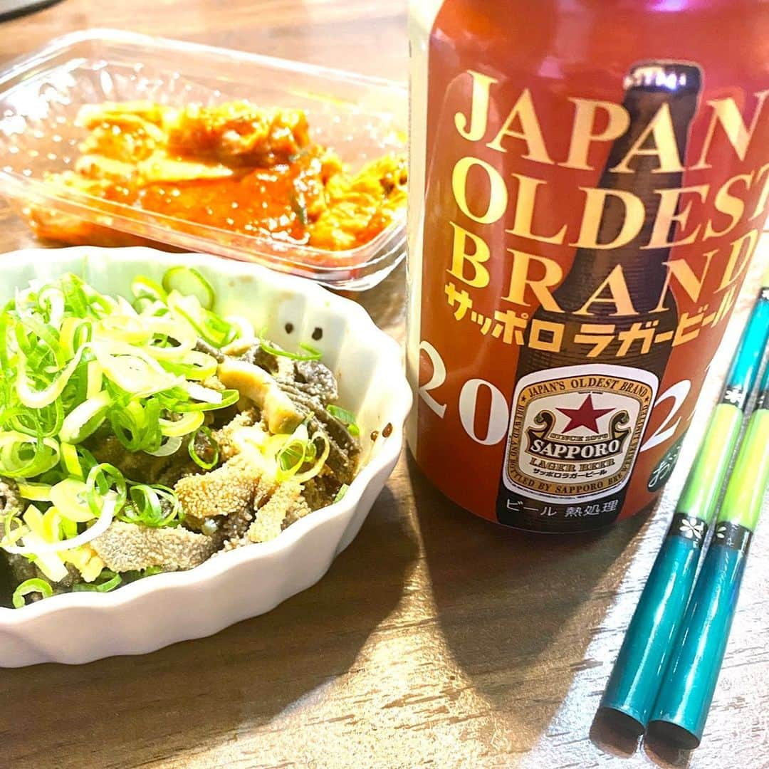 うまかもんだいにんぐ神無のインスタグラム：「サッポロコレクション⭐2021🍻　  サッポロラガービール🍻 缶が発売されました！！ 今年も数量限定😆 このパッケージがまた最高👍  #ラガービール #赤星 #缶ビール #パッケージデザイン #気に入ってる #数量限定 #晩酌 #楽しみ #うわさのビール #サッポロコレクション #サッポロコレクション2021 #サッポロビール #片町 #パリキング」