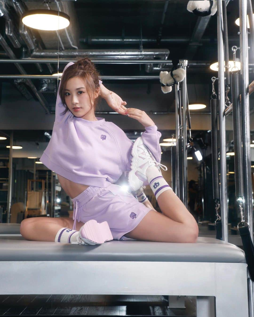 馬曉晴さんのインスタグラム写真 - (馬曉晴Instagram)「@majeparis and Varley are merging universes in an activewear capsule collection. Combining sport and fashion, comfortable pieces that are both high-tech and fun. They’re perfect whether you’re hitting the gym or throwing on an urban casual look.  #MajeParis #MajeFW21 #MajexVarley」10月29日 19時00分 - maisyma1999